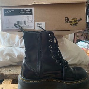 Jadon Dr Martens women’s size 6